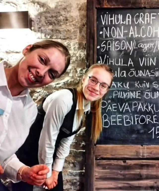 Naeratavad teenindajad, soe vastuvõtt ja uuenenud menüü täis häid maitseid – need on põhjused, miks Kaval Antsus on alati mõnus aega veeta.